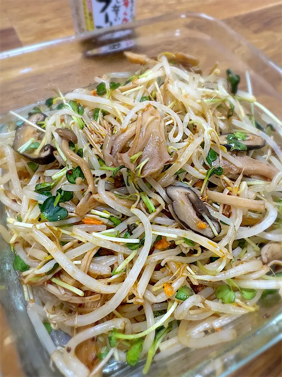 レンチンもやし×きのこの和風マリネ＋辛そうで辛くない少し辛いラー油|morimi32さん