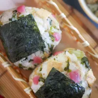 大根葉ふりかけおにぎり|kukulutomo ❁𓎪 ⡱𓎩‎𐩢𐩺𓎪 ⡱さん
