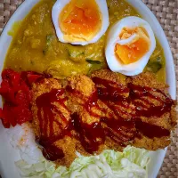 かつカレー🍛|すくらんぶるえっぐさん