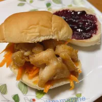 ＊醤油麹チキンバーガーで朝ごはん♪＊|ultramarineさん