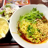 リアル担々麺（汁なし） ¥850|Blue Moon Caféさん