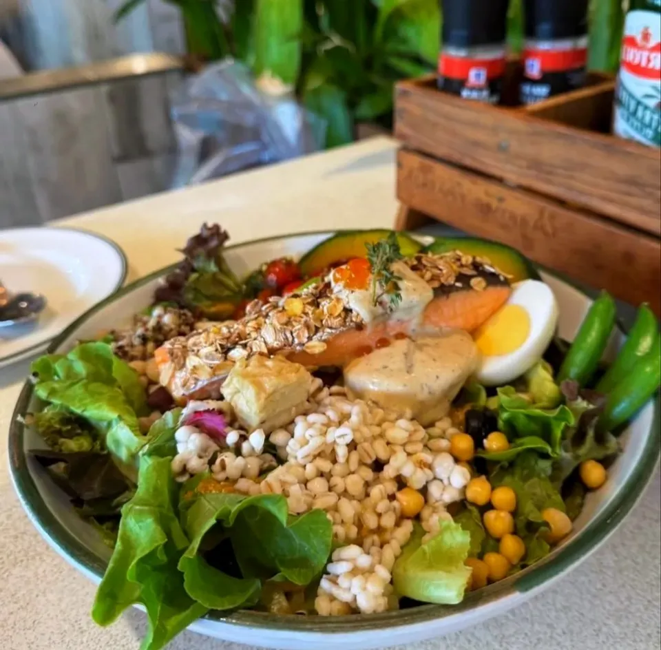 Lunchtime w/ Salmon Salad 🐟🥗🤤|An'leeさん