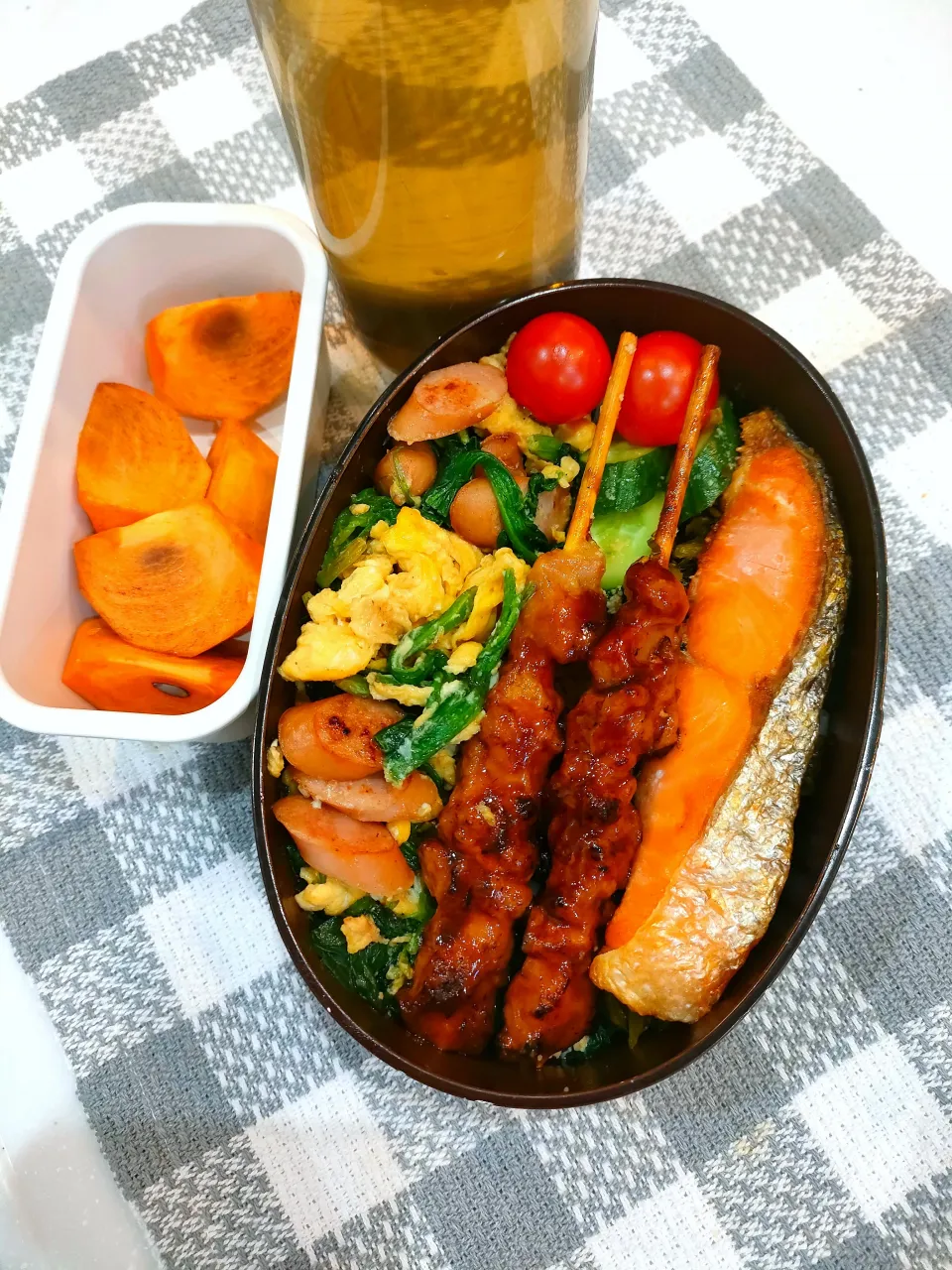 鮭焼き鳥弁当|ルルさん