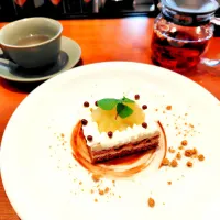 洋梨のコンフォート　チョコケーキ|ろくろさん