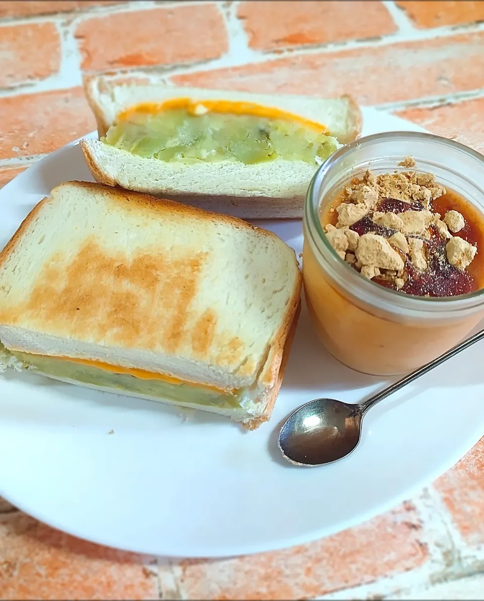 cherry🍒さんのスイートポテトサンド|みったんさん