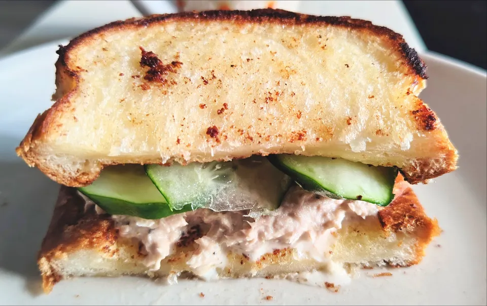 Afternoon snack❤️ Spicy Tuna Sandwich 😍😋|🍒lynnlicious🍒さん