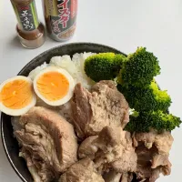 どーんと肉肉しい魯肉飯|sana.ayaさん