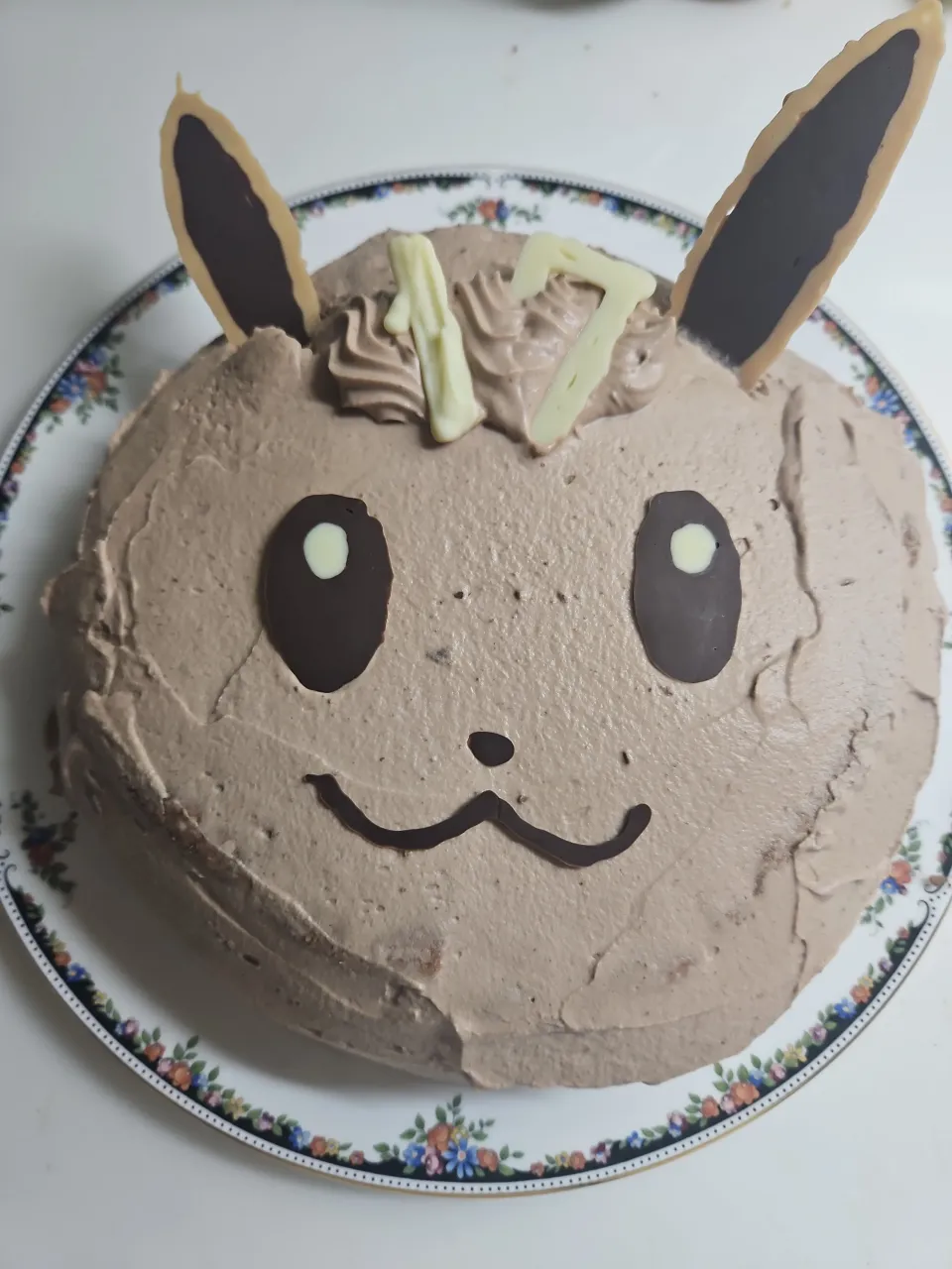 ☆BIRTHDAY☆イチゴチョコケーキ　イーブイ|ｼｮｺﾗさん