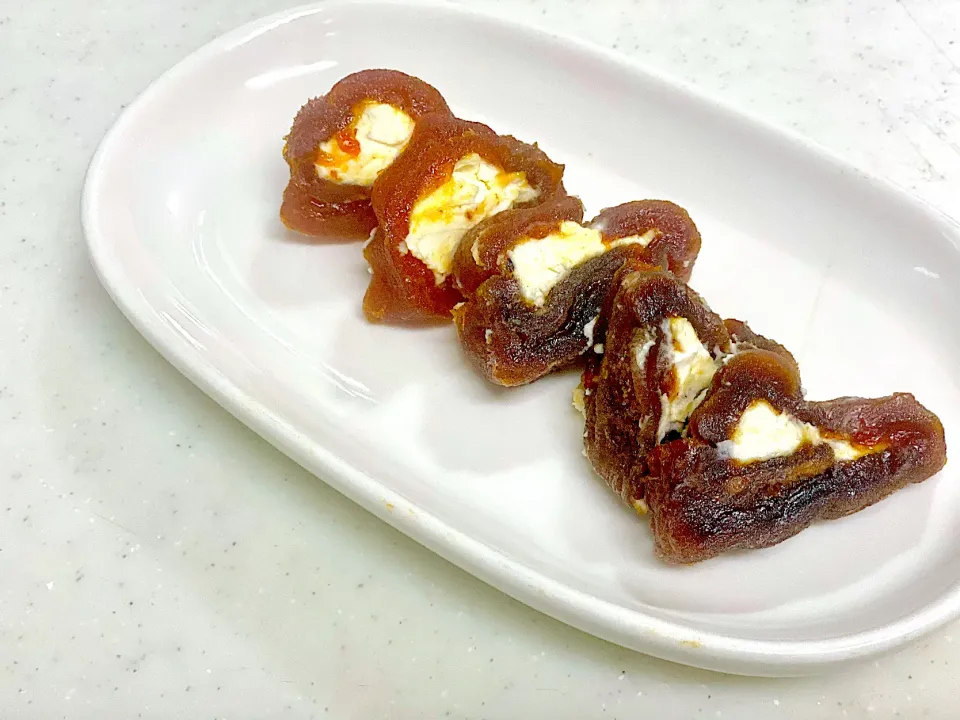 我が家で出来た干し柿&クリームチーズ♡|Kiyomiさん