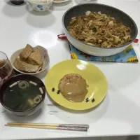 晩御飯☆お魚ハンバーグ（鮭）☆厚揚げの炊いたん☆肉野菜炒め☆簡単みそ汁|Saharaさん