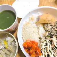 夕飯〜手羽先の甘酒焼き、卯の花、春雨ひじき、豚汁、キャベツキムチ、湯葉入り豆腐〜|みぽりんさん