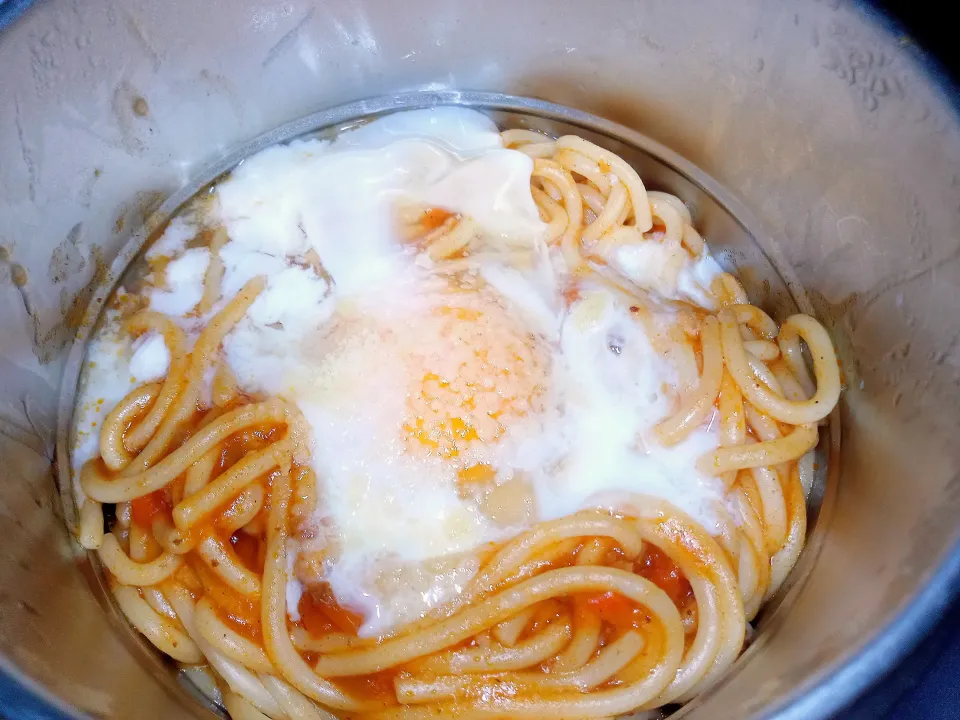 生タマゴ乗せ水漬けミートソーススパゲティ|darkbaronさん