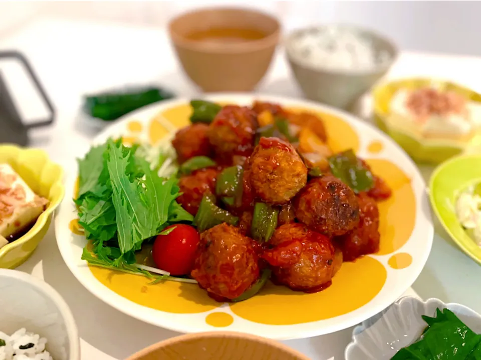 豆腐でカサ増し肉団子|はる꒰(๑´•.̫ • `๑)꒱さん