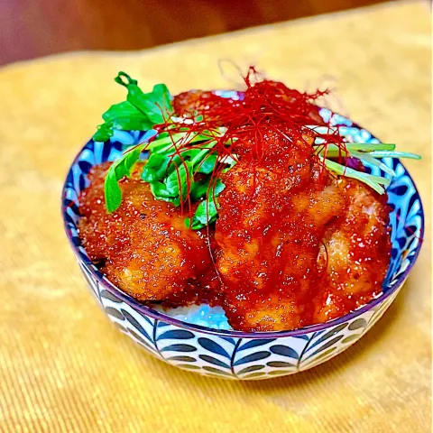 「辛みそ」を使ってみたSnapdishの料理・レシピ写真:からみそカツ丼