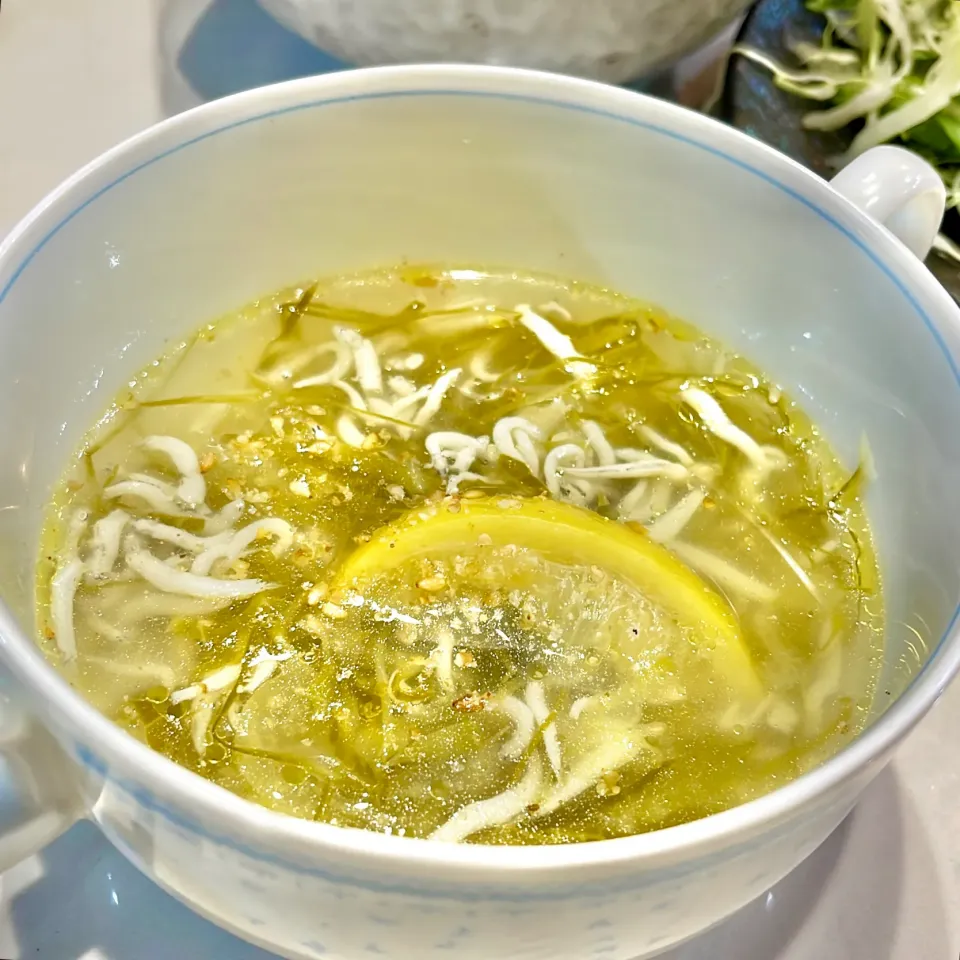 しらすと海藻のレモンスープ|ぎんさん