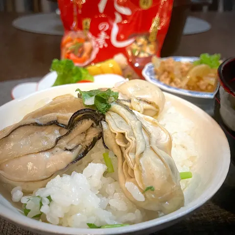 「だしの素　80g」を使ってみたSnapdishの料理・レシピ写真:12/2 牡蠣の炊き込みご飯