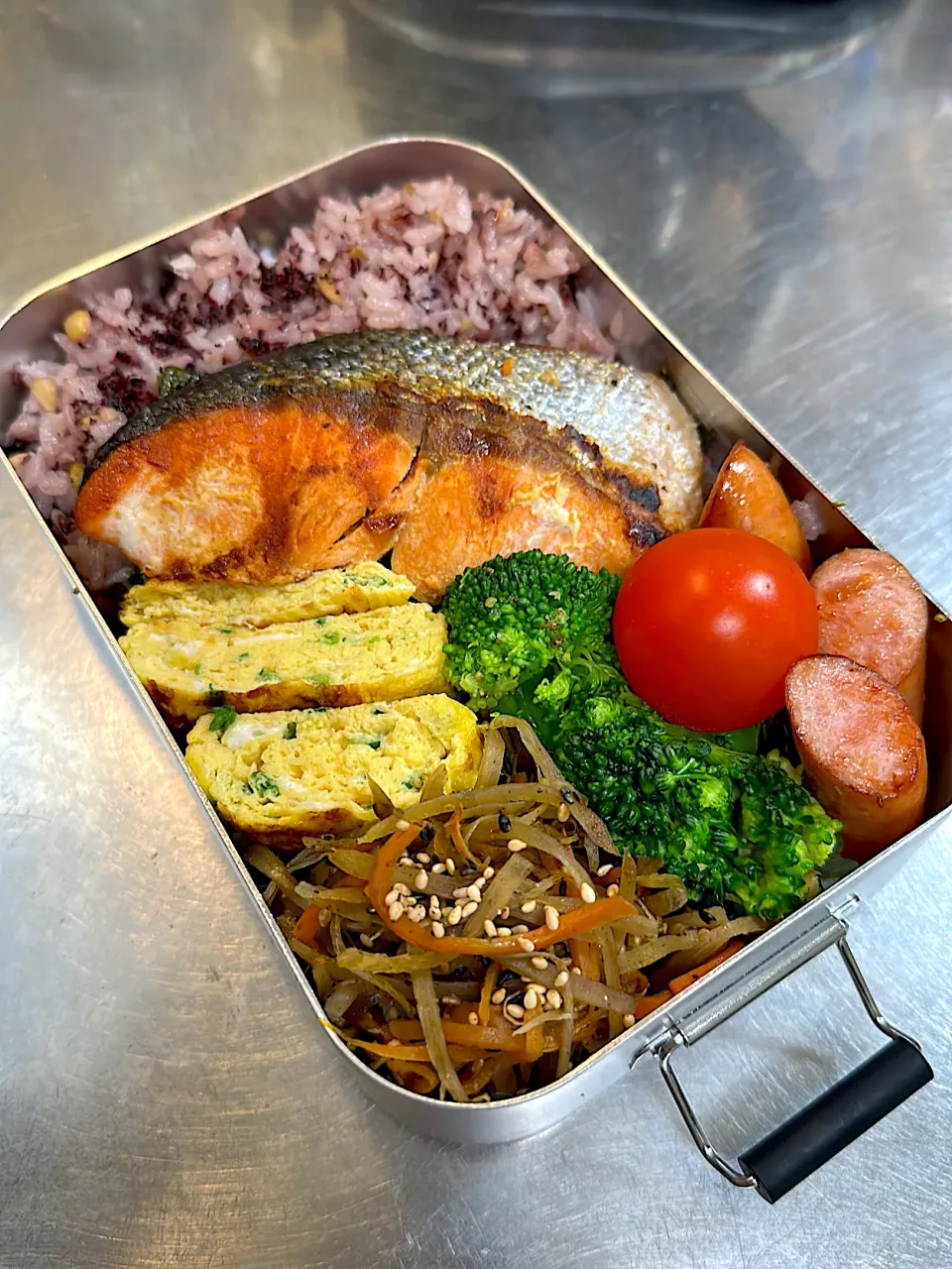 お弁当|メガネおばさんさん
