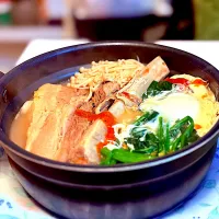 スペアリブ・ポトフ鍋うどん🍲🍖|マニラ男さん