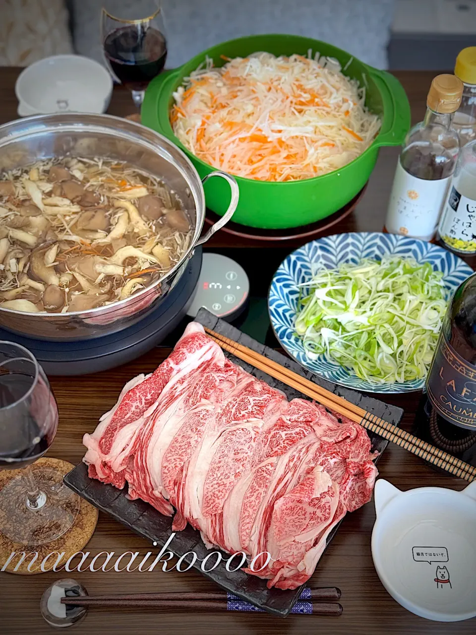 野菜たっぷり牛しゃぶ鍋‎🤍🧡💚|マイコさん