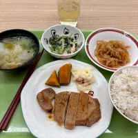 寮の晩ごはん😋豚肉の柚子胡椒焼き|すかラインさん
