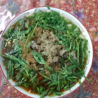 担々麺  庭のニラ、干し椎茸、戻し汁いり|はやとさん