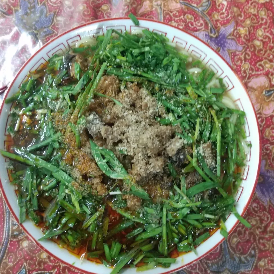 担々麺  庭のニラ、干し椎茸、戻し汁いり|はやとさん