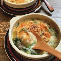 牡蠣と舞茸、ほうれん草の豆乳グラタン
