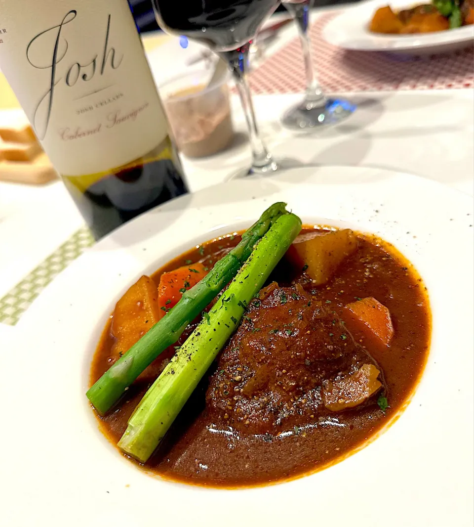 牛タンのシチュー➰🍷😋|ナムナムさん