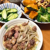 ＊炭火焼き鳥とれんこんのパスタ、蒸し野菜のサラダ♪＊| ultramarineさん