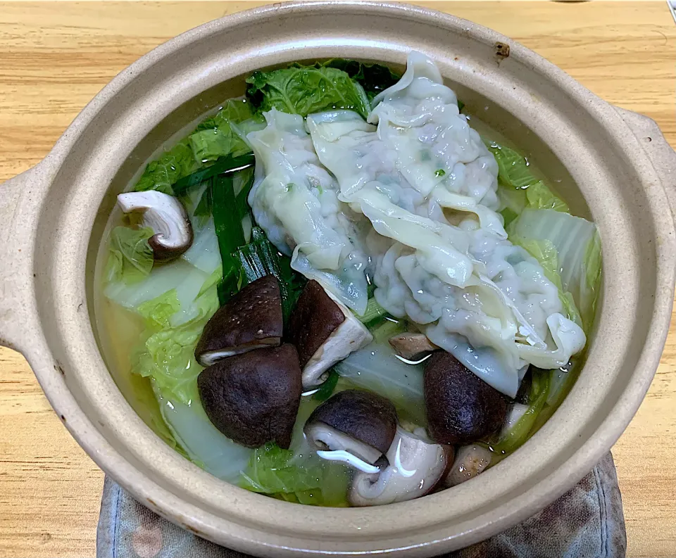 水炊き餃子鍋|料理好きなじいさまさん