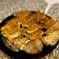 皮から手作り餃子🥟|kyohinaさん