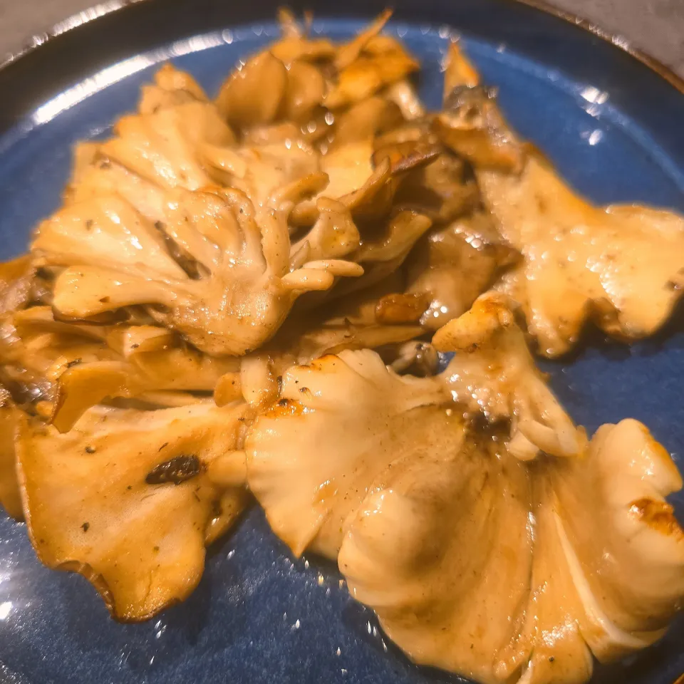 焼き舞茸|Blue skyさん