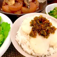 牛タンのしぐれ煮とろろご飯🍚😋|＊yurika＊さん