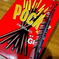 実録ドラマスペシャル 福田和子 整形逃亡15年 を観ながら #夜おやつ　UFOキャッチャーで取ったジャンボポッキー|ms903さん