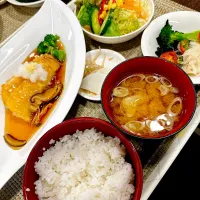 おかわり来夢くんの日替わりランチ|Blueberry🫐さん