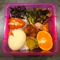 中二病男子撃退9種盛弁当|Blue skyさん