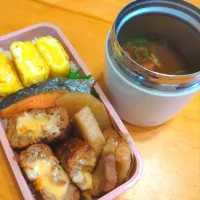 焼き鮭＆豚肉のお酢煮、ﾁｰｽﾞinハンバーグ|さやかさん