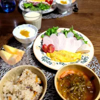 朝ごはん☁！|まめころさん