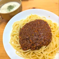 ミートソーススパゲティとかぶのポタージュ| ごるびーさん