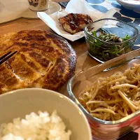 餃子と副菜と残り物のささみカツ|𝕒𝕚. 𝕜𝕠𝕞ᵕ̈*さん