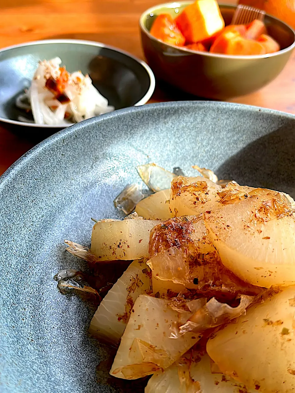 大根の土佐煮と干し柿と大根のなま酢風|おさかなさん