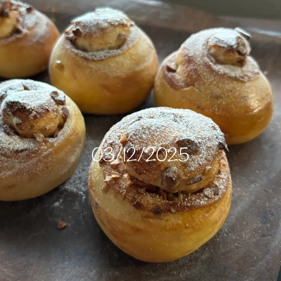 シナモンロール|友さん