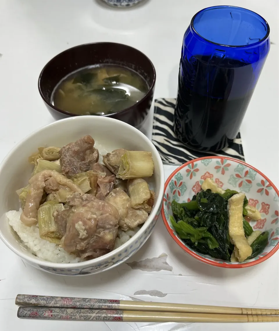 晩御飯☆ほうれん草と揚げのお浸し☆ねぎま丼☆簡単みそ汁|Saharaさん