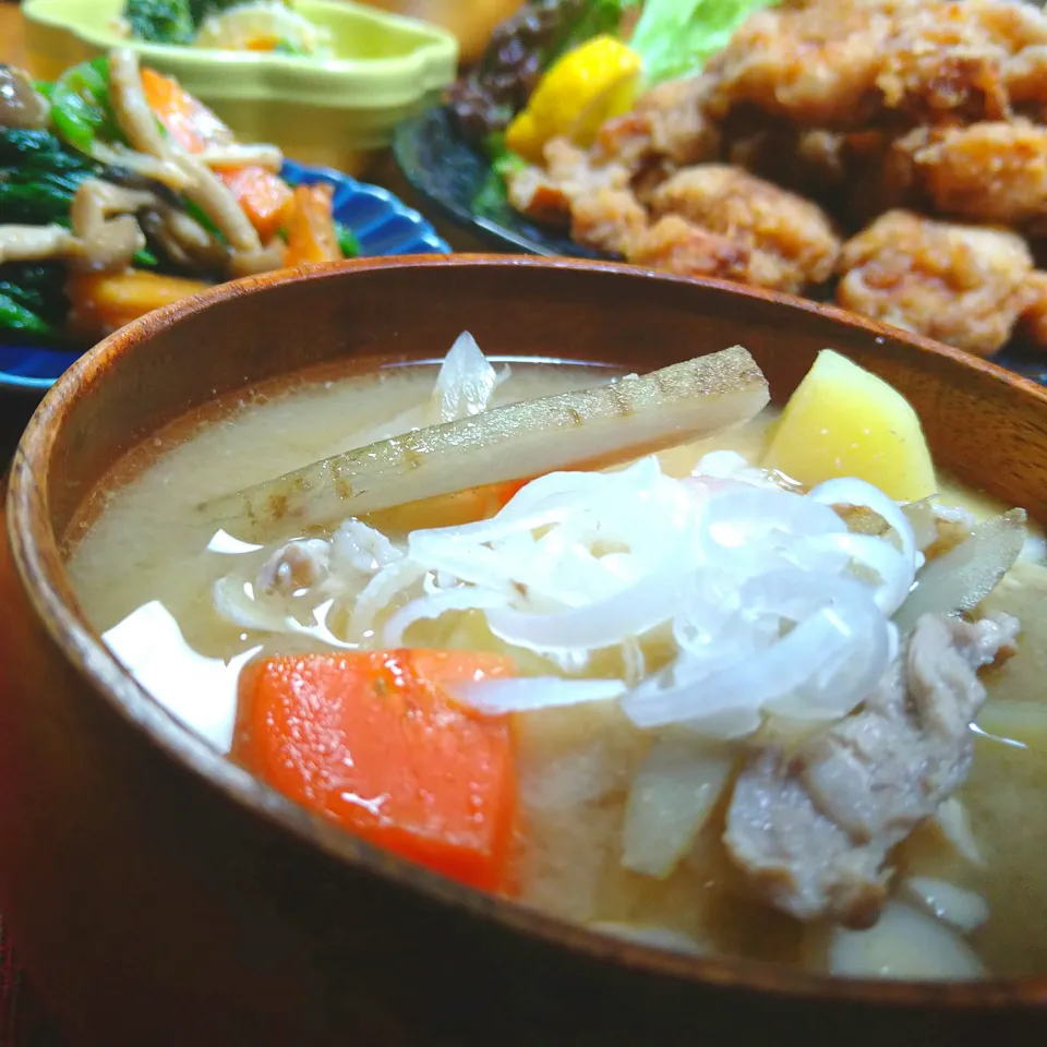 アルモンデ豚汁🐷|とまと🍅さん