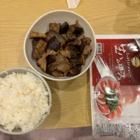 ナス|꒰՞ ܸ. . ܸ՞꒱さん