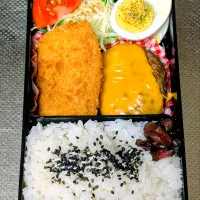 チーズハンバーグ&クリームコロッケ弁当| 黒川克博さん