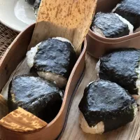 おむすび弁当🍙🍙🍙|まめさん