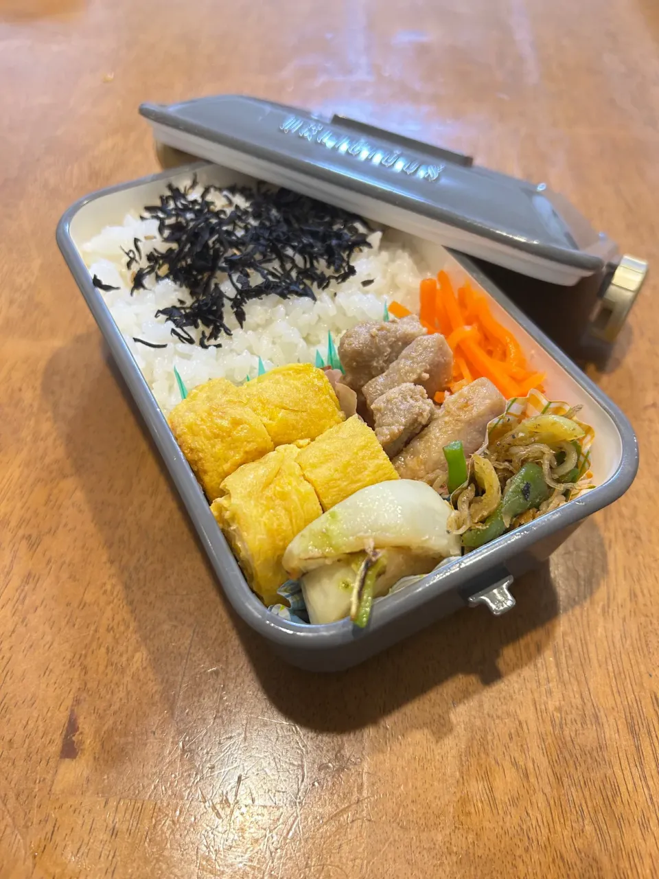 今日のお弁当|トントンさん