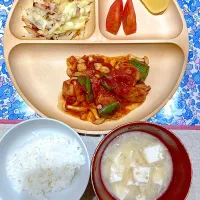 チキンのトマト煮とベーコンジャガチーズ| おしゃべり献立さん