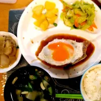 目玉焼きテリヤキハンバーグ|山木屋さん